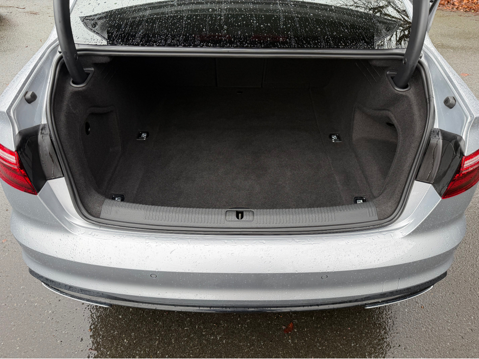 2022 Audi A4 2L Diesel For Sale Images