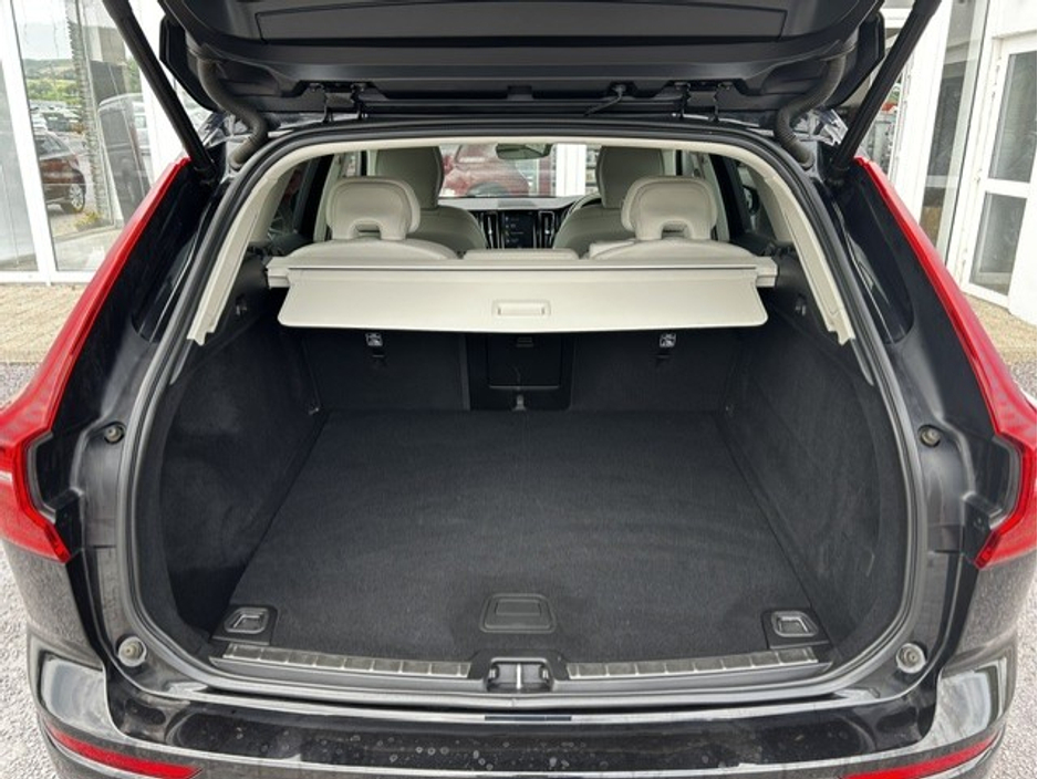2019 Volvo XC60 2L Diesel For Sale Images