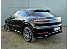 2023 Porsche Cayenne 3.0L Petrol Plug-in Hybrid For Sale Images