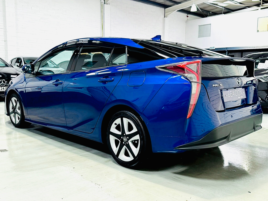 2018 Toyota Prius 1.8L Petrol Hybrid For Sale Images