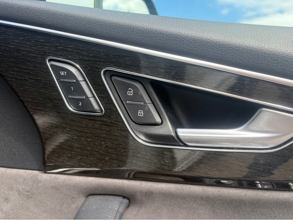 2019 Audi Q8 3.0L Diesel For Sale Images