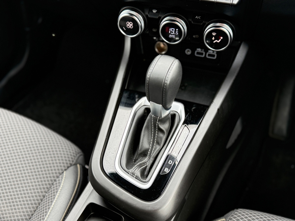 2025 Renault Arkana 1.6L Petrol Hybrid For Sale Images