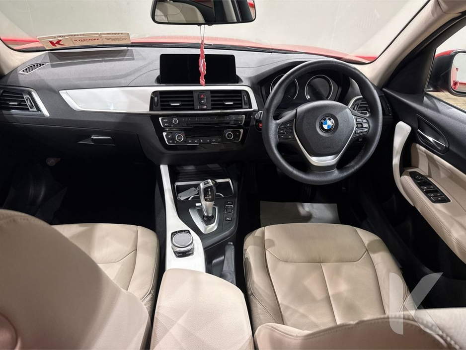 BMW 1 Series FASHIONISTA EDITION - 1.5 AUTOMATIC - UPGRADED ALLOYS - LEATHER TRIM - CRUISE CONTROL - REAR CAMERA — thumbnail 13
