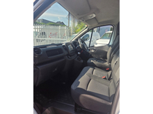 2021 Renault Trafic 2L Diesel For Sale Images