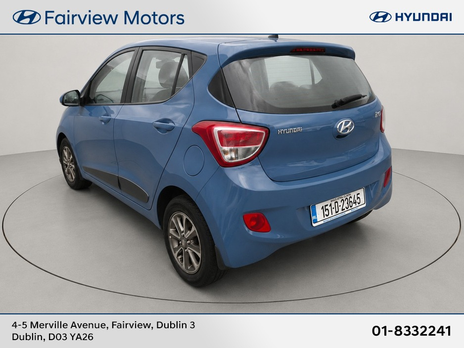 Hyundai i10 DELUXE - Only 54,000 Km - 1 Owner From New - — thumbnail 3