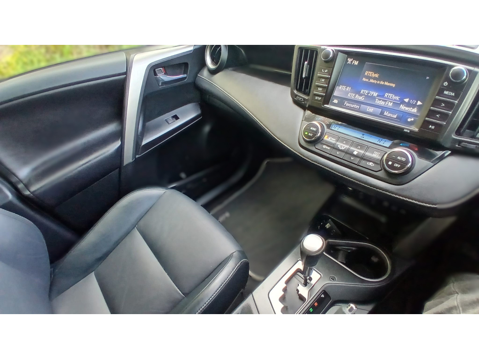 2016 Toyota Rav4 2.5L Petrol Hybrid For Sale Images