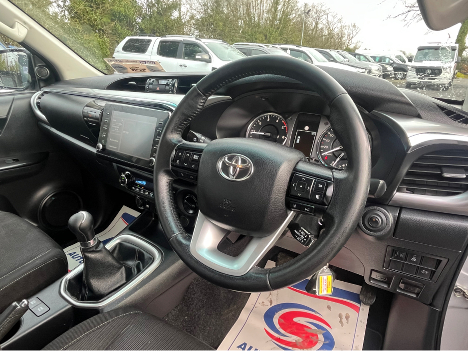 2021 Toyota Hilux 2.8L Diesel For Sale Images