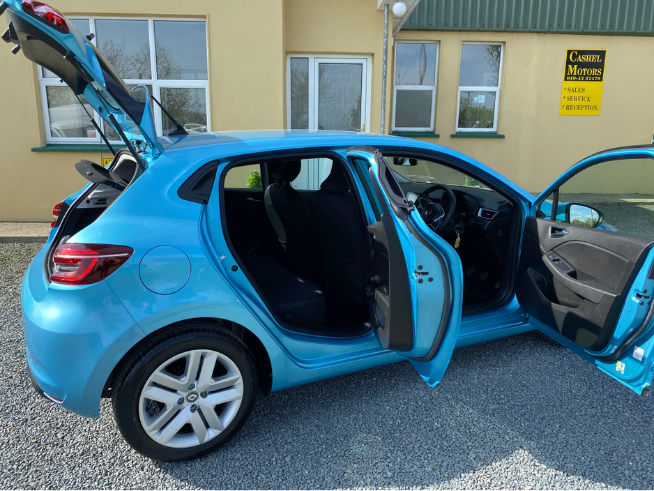 2022 Renault Clio 1L Petrol For Sale Images