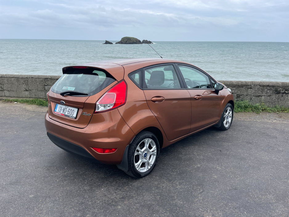 Ford Fiesta 1.0 65PS ZETEC — thumbnail 4