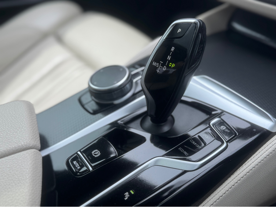 2023 BMW 5 Series 2.0L Diesel Hybrid For Sale Images