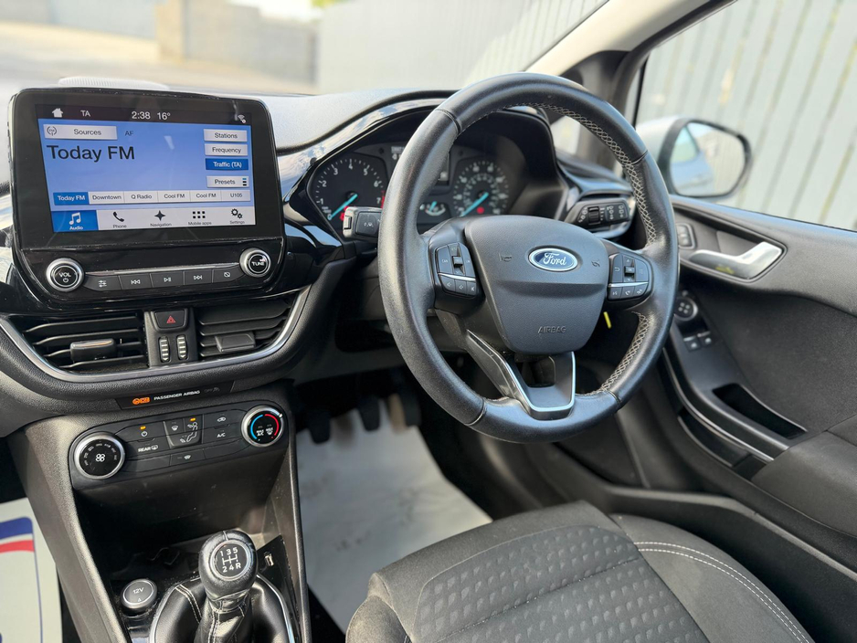Ford Fiesta 1.1 ZETEC 85PS 5DR — thumbnail 13