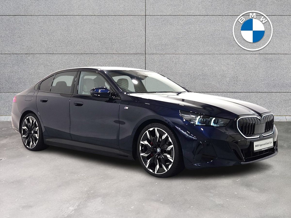 2026 BMW 5 Series 2L Petrol Plug-in Hybrid For Sale Images