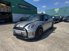 MINI Cooper CLASSIC PREMIUM AUTO