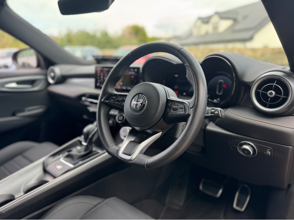 2023 Alfa Romeo Tonale 1.5L Petrol Hybrid For Sale Images