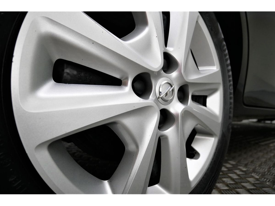 Opel Corsa 1.4 E 75BHP 5SPD *FULLY SERVICED* — thumbnail 26
