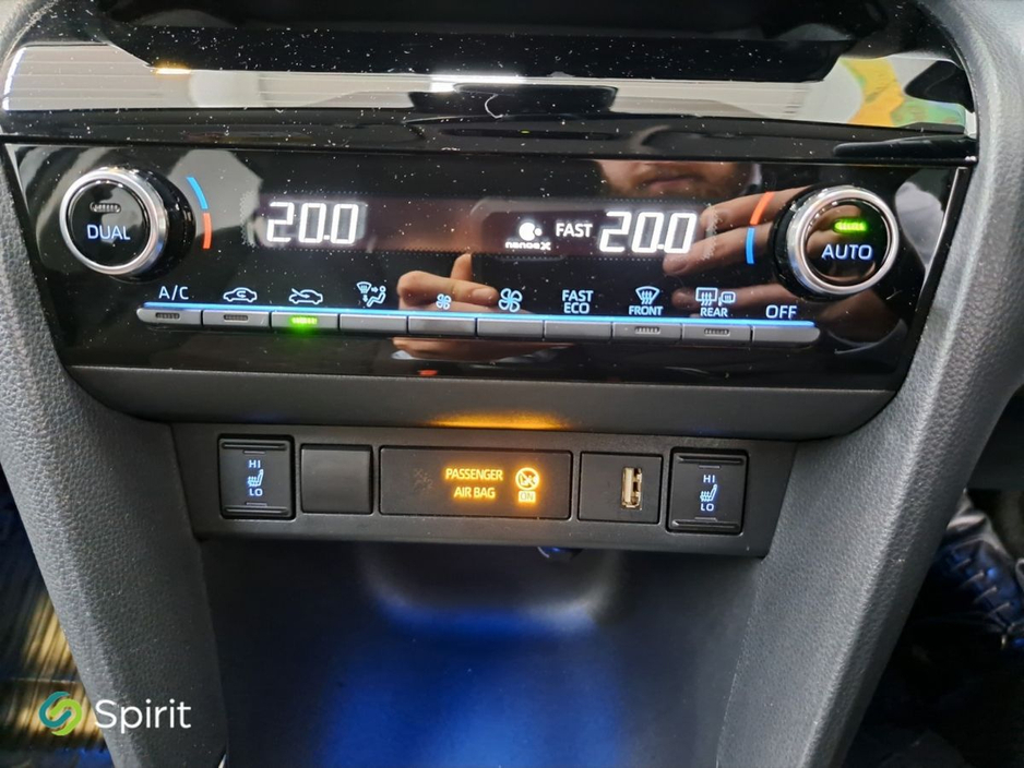 Toyota Yaris Cross Sol 1.5 Hybrid*Call Andrew 0862617858 — thumbnail 16