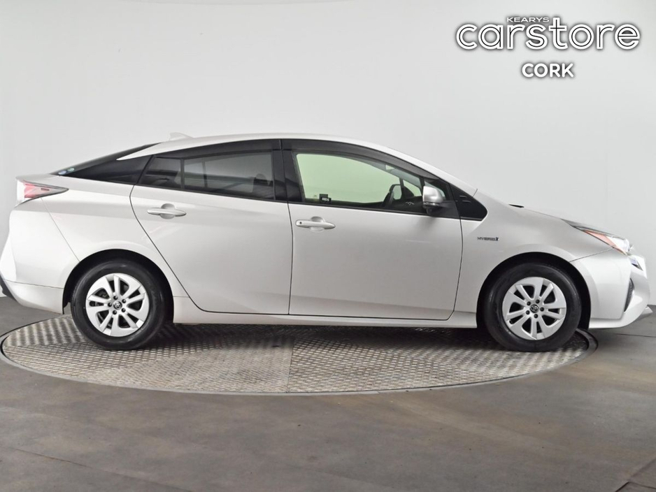 Toyota Prius 1.8 Hybrid Auto — thumbnail 2
