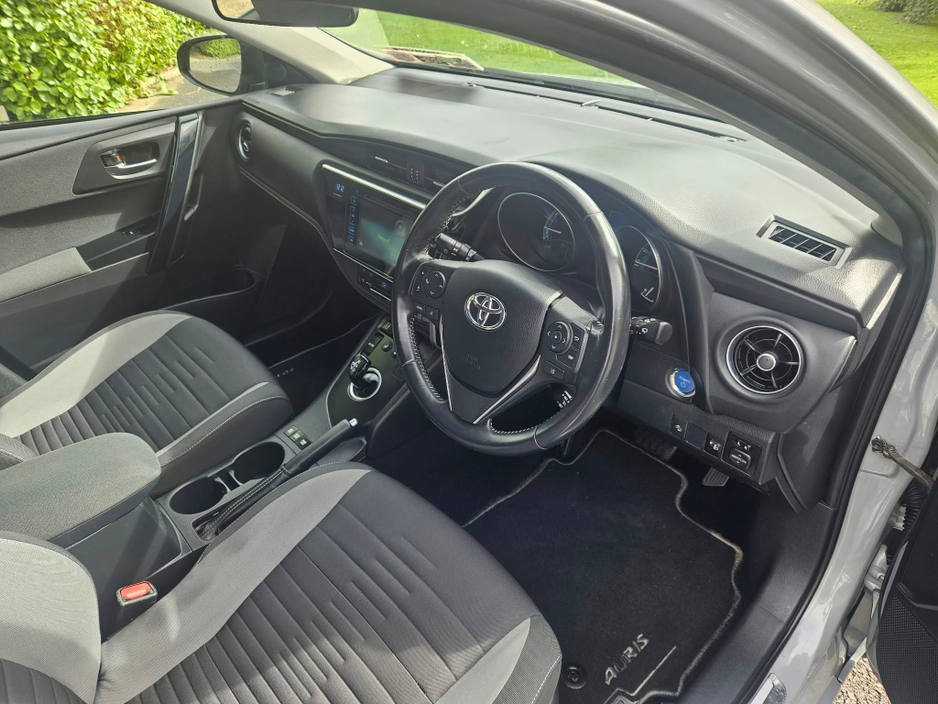 2018 Toyota Auris 1.8L Petrol Hybrid For Sale Images