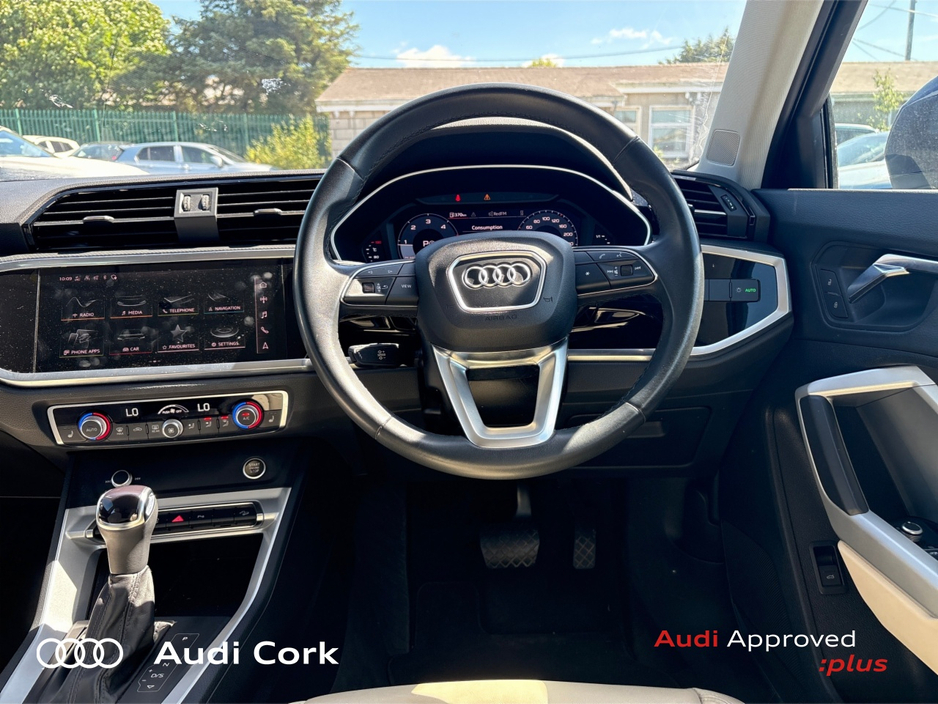 Audi Q3 2.0 35TDI 150BHP SE AUTOMATIC WITH COMFORT PACK, HIGH BEAM ASSIST & AMBIENT LIGHTING — thumbnail 19