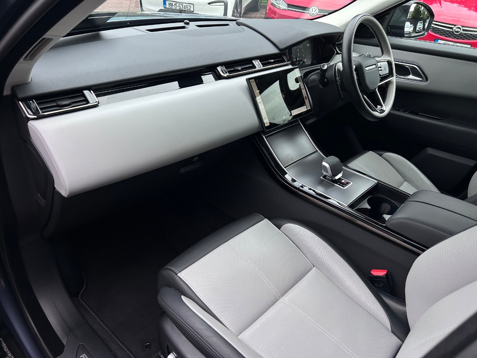 2025 Land Rover Range Rover Velar 2L Petrol Plug-in Hybrid For Sale Images