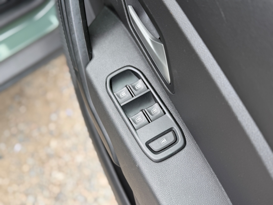 2023 Dacia Duster 1.5L Diesel For Sale Images