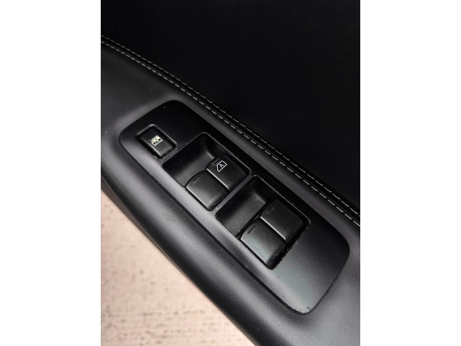 2013 Nissan Qashqai +2 1.5L Diesel For Sale Images