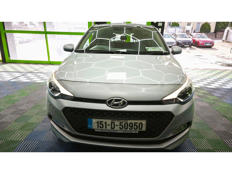 Hyundai i20 PREMIUM 83BHP 5DR — thumbnail 4