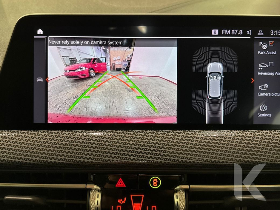 BMW 1 Series 1.5 AUTOMATIC PLAY EDITION - FACTORY ALLOYS - DIGITAL DASH - ELECTRIC SEAT/BOOT - REAR CAMERA/PARKING RADAR — thumbnail 24