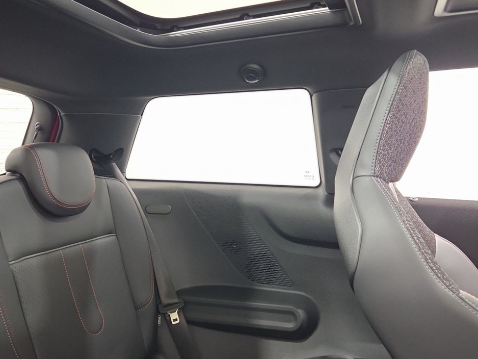 2026 MINI Hatch 2L Petrol For Sale Images