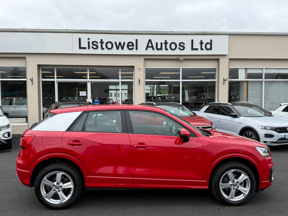 Audi Q2 SPORT 1.0 AUTOMATIC *SATELLITE NAVIGATION, VIRTUAL COCKPIT, REAR VIEW CAMERA, 17" ALLOYS, AUDI MULTIMEDIA, ADAPTIVE CRUISE CONTROL, 3 STAGE HEATED SEATS, KEYLESS ACCESS WITH PUSH-BUTTON START /STOP* — thumbnail 3
