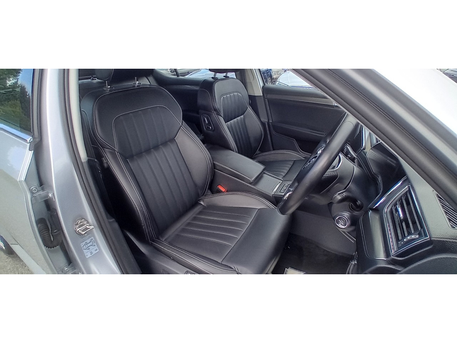 2022 Skoda Superb 2L Diesel For Sale Images