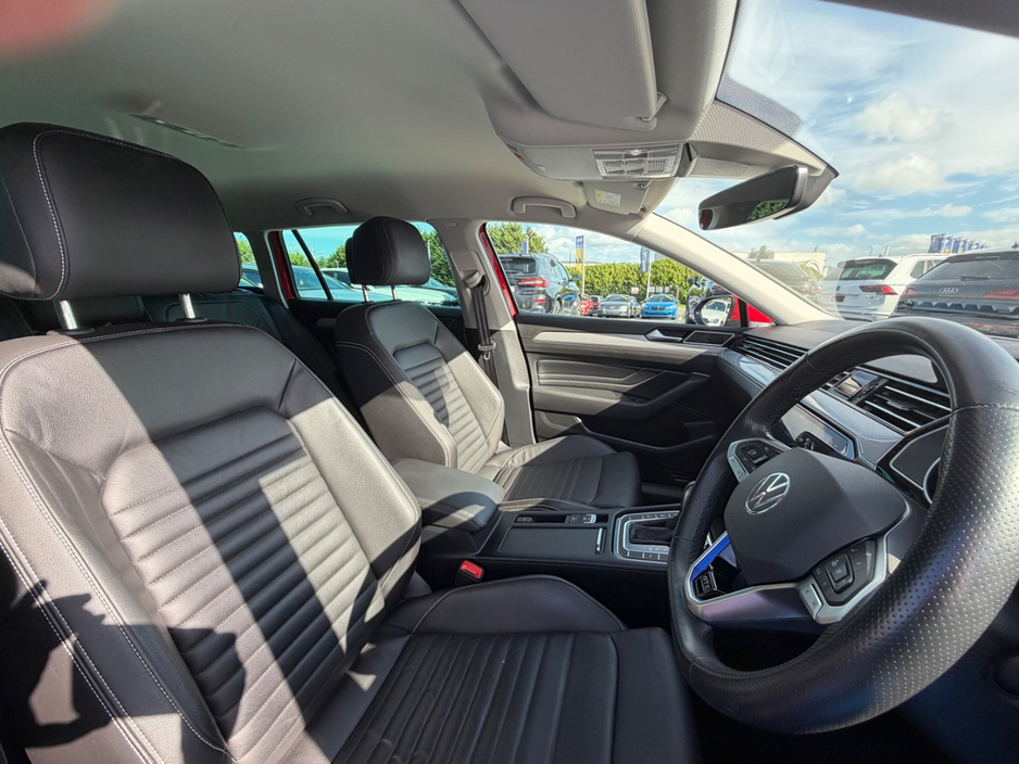 2022 Volkswagen Passat 1.4L Hybrid For Sale Images