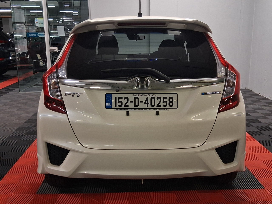 Honda Fit Hybrid ,Automatic — thumbnail 5