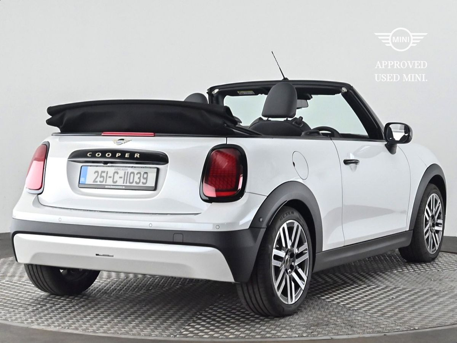 2025 MINI Hatch 2.0L Petrol For Sale Images