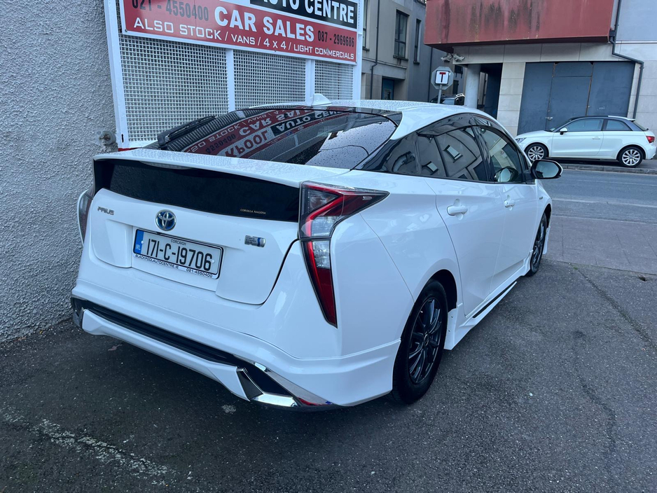 2017 Toyota Prius 1.8L Petrol Hybrid For Sale Images