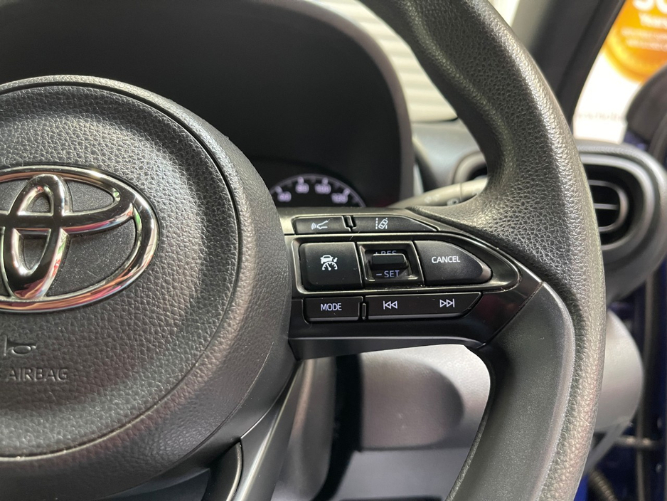 2021 Toyota Yaris 1.5L Petrol Hybrid For Sale Images