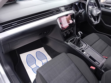 2021 Volkswagen Passat 2L Diesel For Sale Images