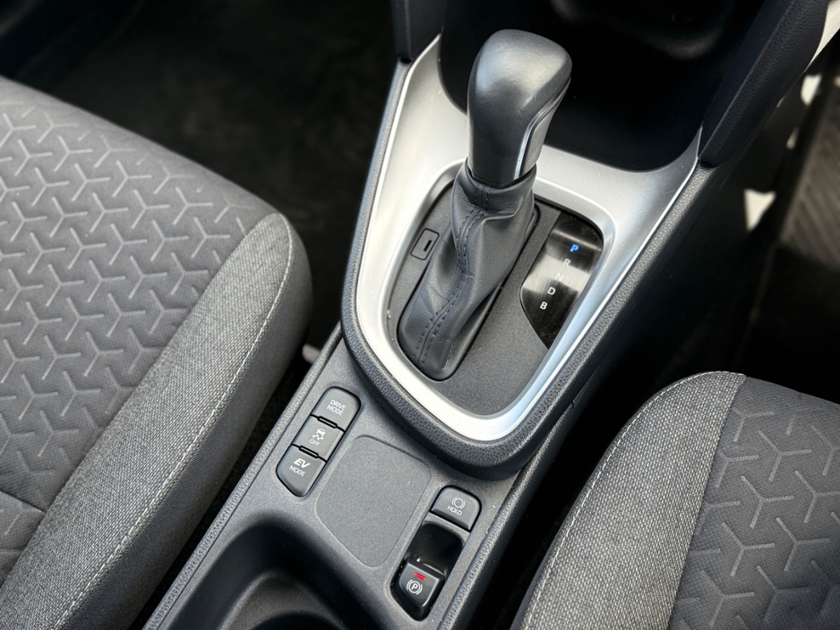 2024 Toyota Yaris Cross 1.5L Petrol Hybrid For Sale Images