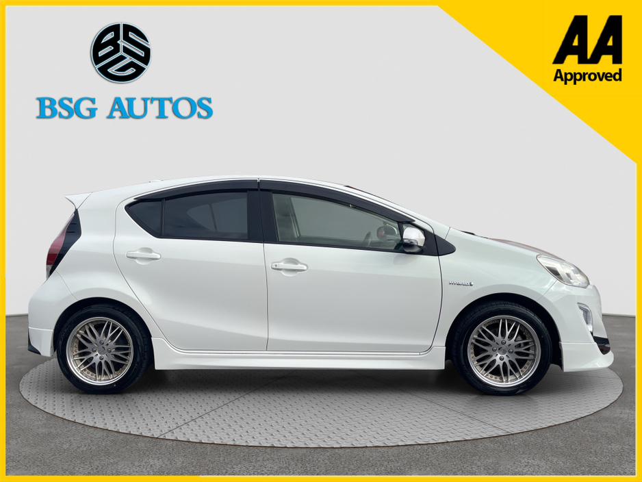 Toyota Aqua 2015 TOYOTA  AQUA 1.5 HYBRID AUTOMATIC *FINANCE* — thumbnail 9