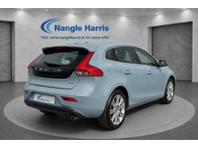 2017 Volvo V40 2L Diesel For Sale Images