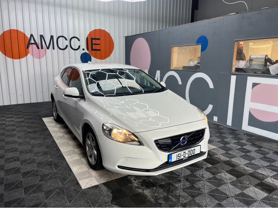 Used Volvo V40 2015 in Dublin