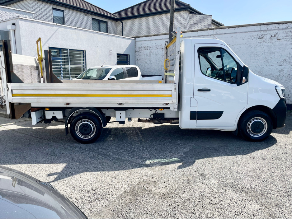 2022 Renault Master 2.3L Diesel For Sale Images