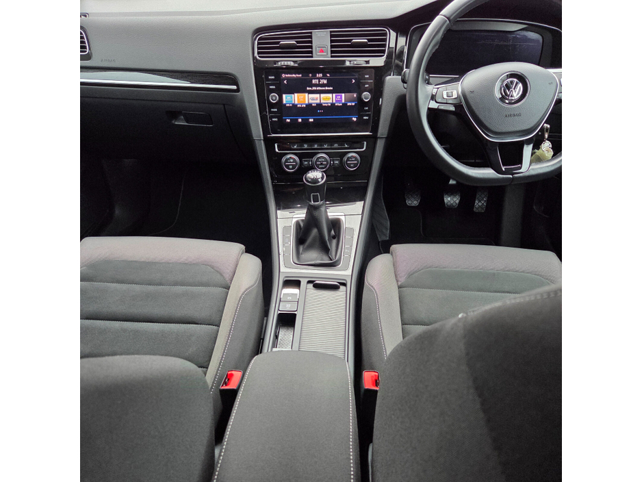 2018 Volkswagen Golf 1L Petrol For Sale Images