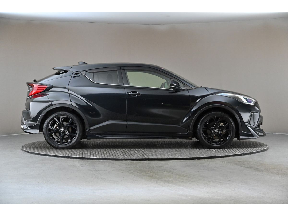 Toyota C-HR 1.8 HYBRID *MODELLISTA BODY KIT*360PAN CAM*HALF LEATHER* — thumbnail 11