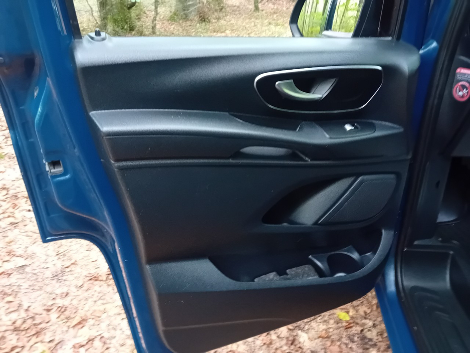 2018 Mercedes-Benz Vito 2.1L Diesel For Sale Images