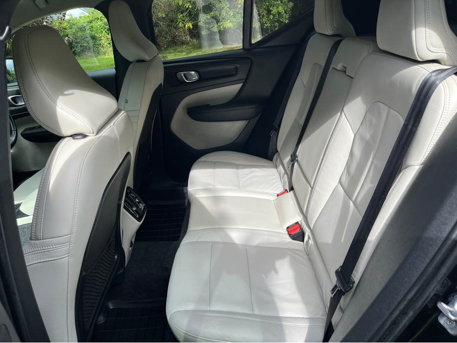 2019 Volvo XC40 2L Diesel For Sale Images