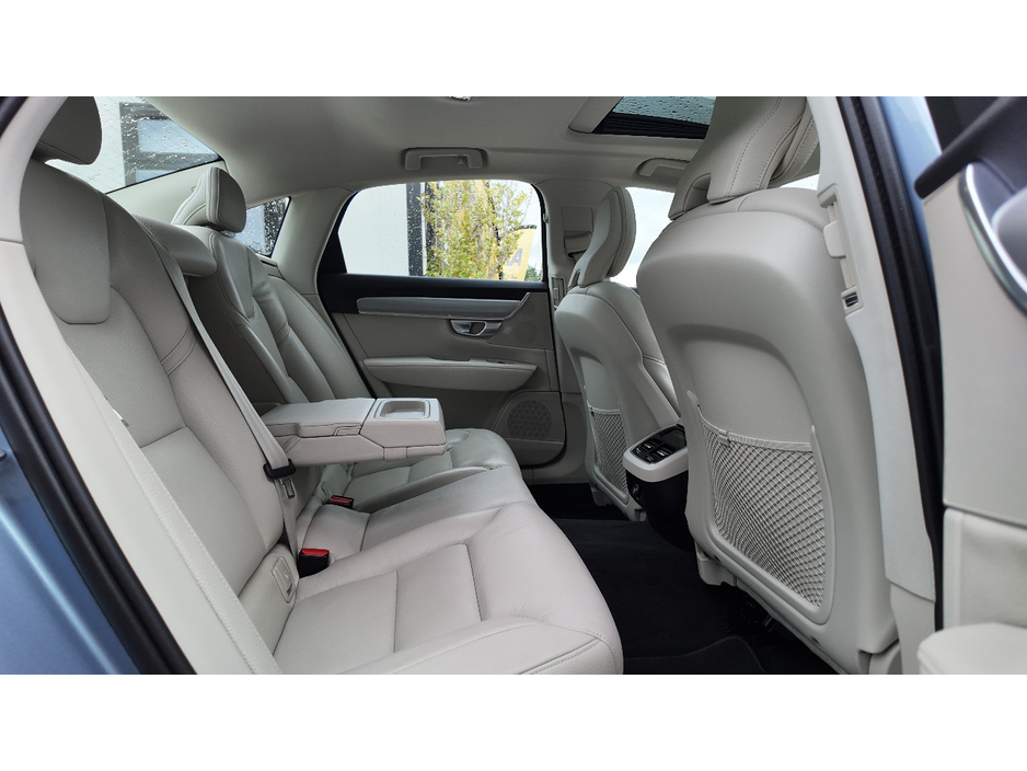 2020 Volvo S90 2L Diesel For Sale Images