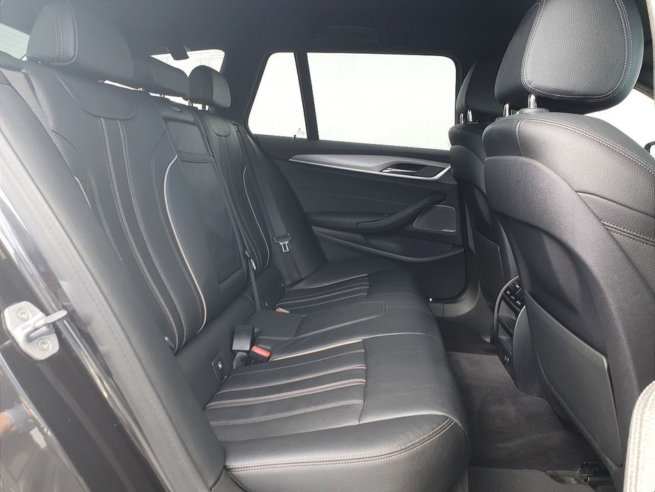 BMW 5 Series 520d M Sport — thumbnail 11