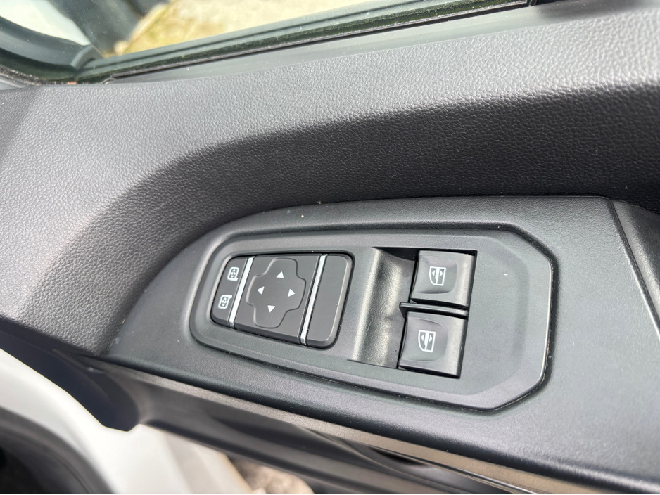 2023 Renault Trafic 2L Diesel For Sale Images