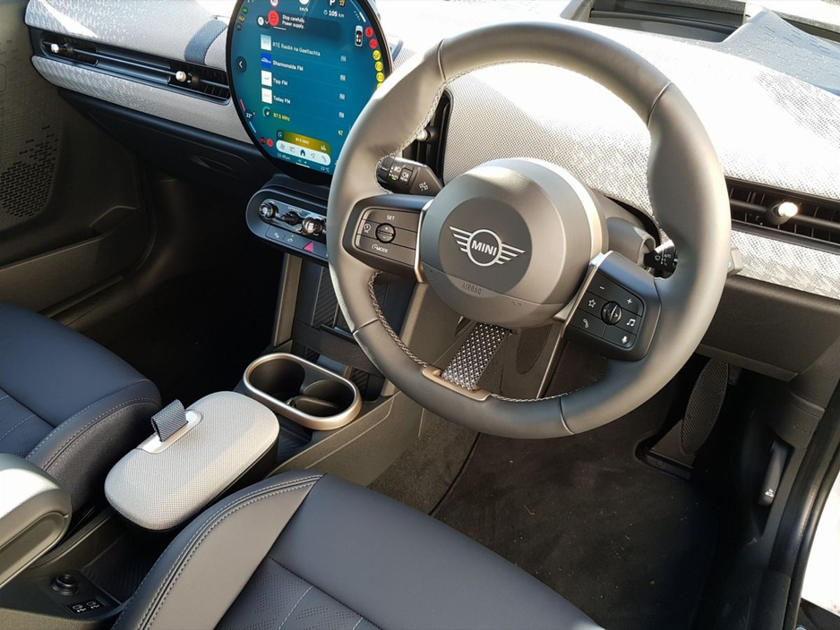 2024 MINI Hatch 1.5L Petrol For Sale Images